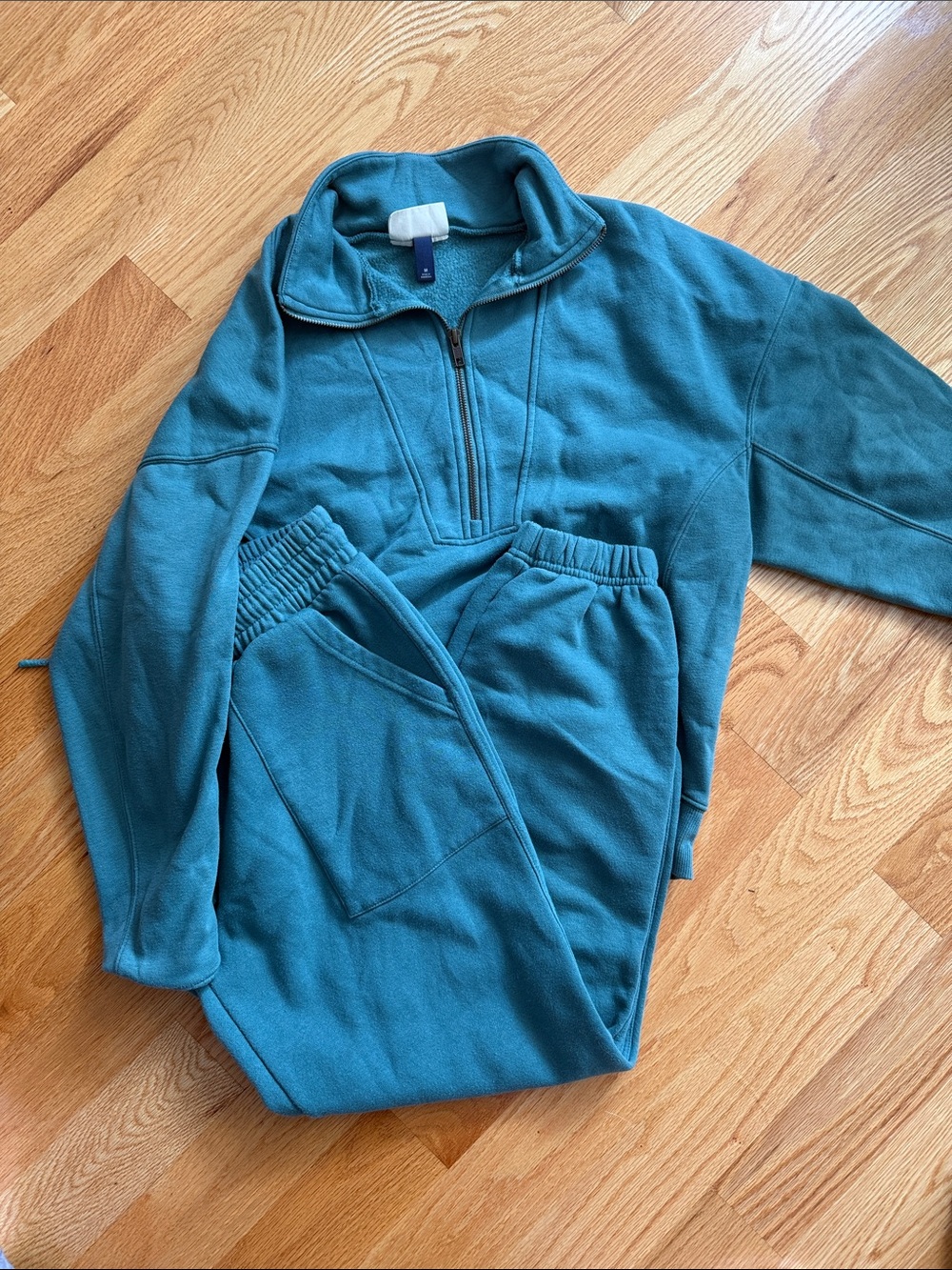 Teal Half-Zip Fleece Sweater and Sweatpanfs